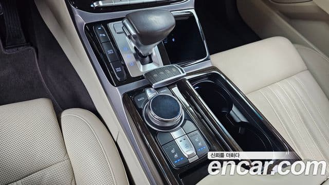 Genesis EQ900 Luxury, 2016 9