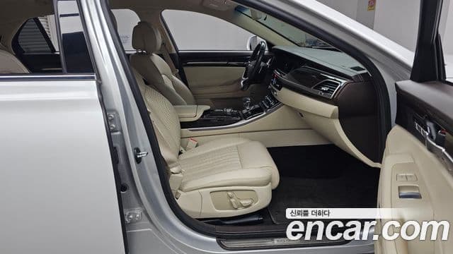 Genesis EQ900 Luxury, 2016 11