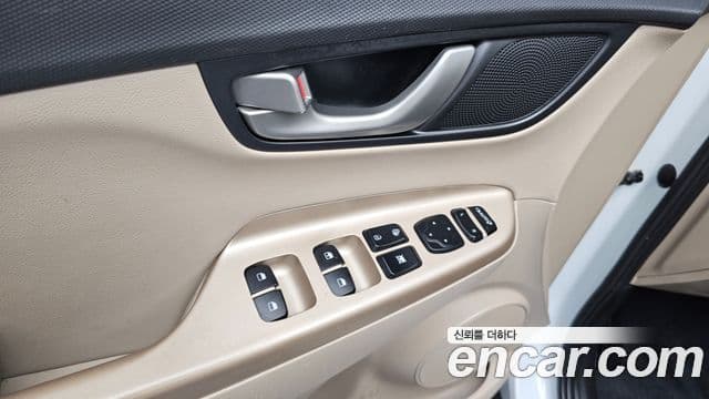 Hyundai Kona Modern, 2018 18