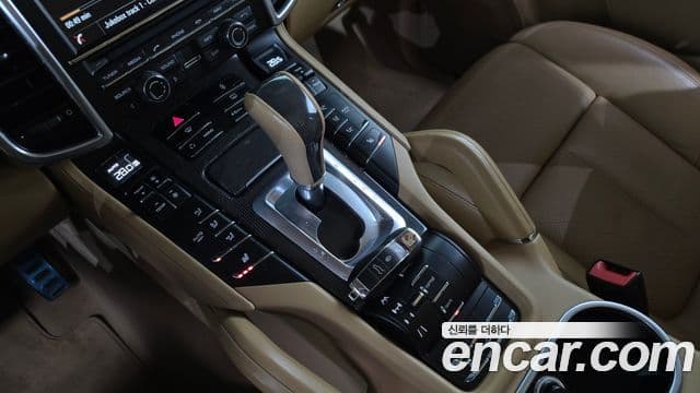 Porsche New Cayenne 958, 2013 9