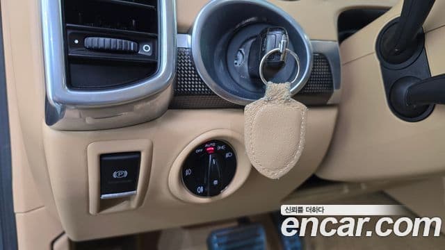 Porsche New Cayenne 958, 2013 17