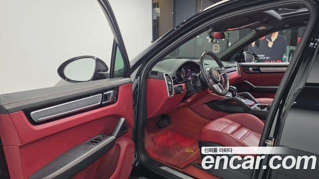 Porsche Cayenne (PO536) 3.0 Platinum Edition, 2023 10