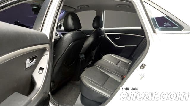 Hyundai i30(новый кузов / новое поколение) дизель 1.6 VGT PYL, 2014 12