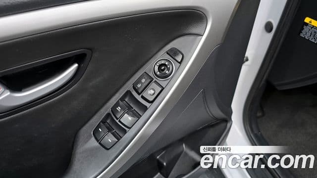 Hyundai i30(новый кузов / новое поколение) дизель 1.6 VGT PYL, 2014 17