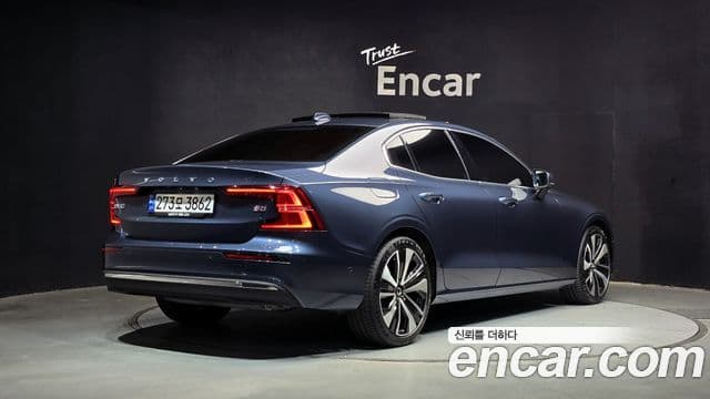 Volvo S60 3세대 B5 Ultimate Bright, 2023 2