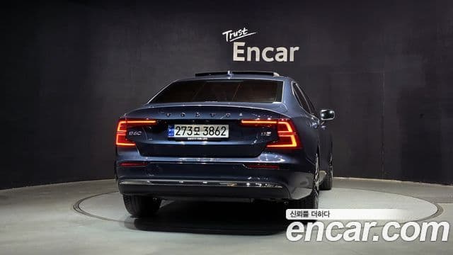 Volvo S60 3세대 B5 Ultimate Bright, 2023 4