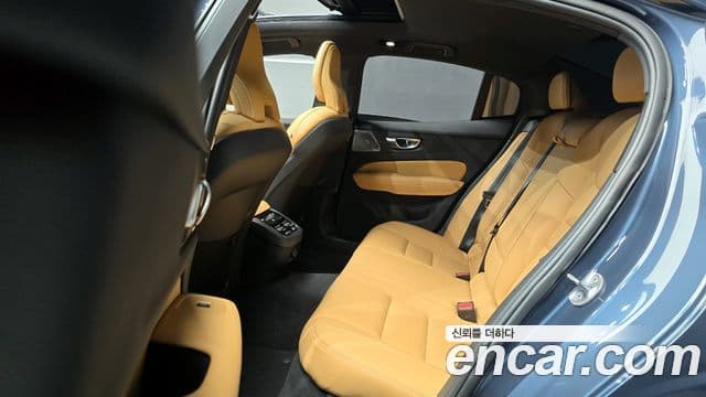 Volvo S60 3세대 B5 Ultimate Bright, 2023 16
