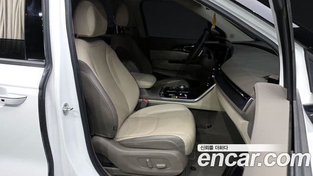 Kia Carnival 4세대 Signature, 2021 11