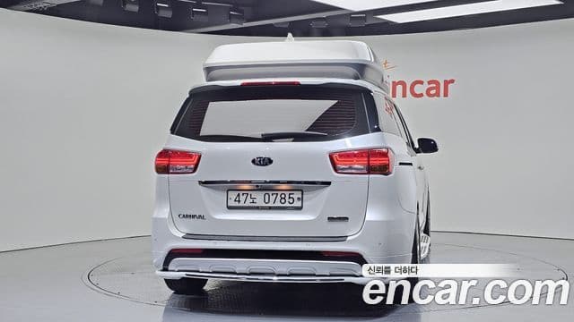 Kia All New Carnival Noblesse, 2016 4