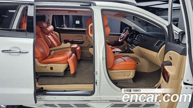 Kia All New Carnival Noblesse, 2016 11