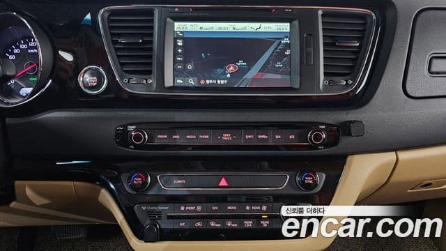 Kia All New Carnival Noblesse, 2016 15