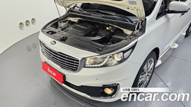 Kia All New Carnival Noblesse, 2015 6
