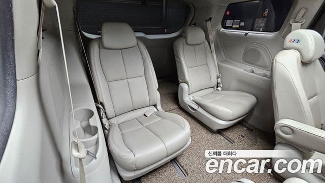 Kia All New Carnival Noblesse, 2015 12