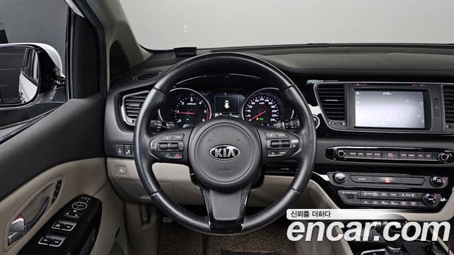 Kia All New Carnival Noblesse, 2015 14