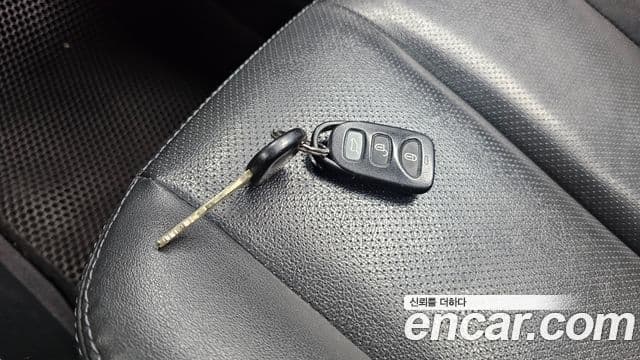 Kia 뉴카렌스 топовая версия, 2009 17