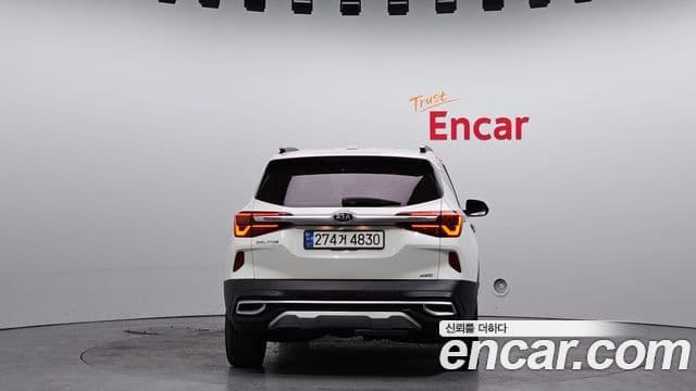 Kia Seltos Signature, 2021 4