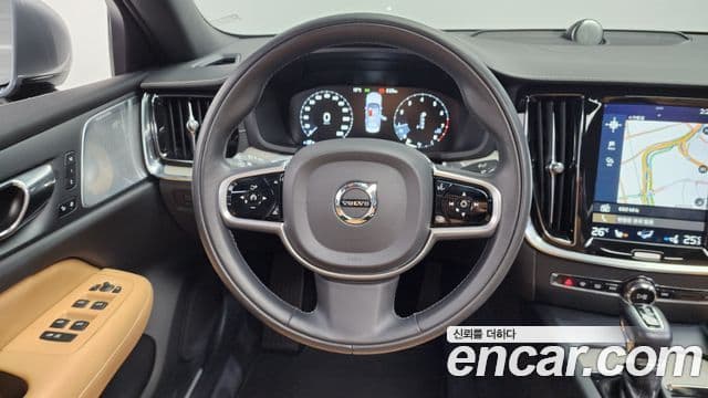 Volvo S60 3세대 T5 Inscription, 2020 13