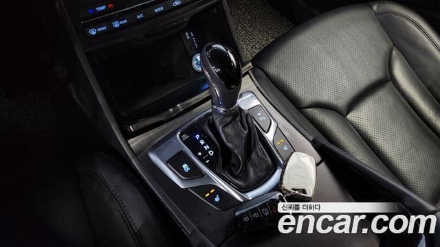 Hyundai Grandeur HG Modern, 2016 9