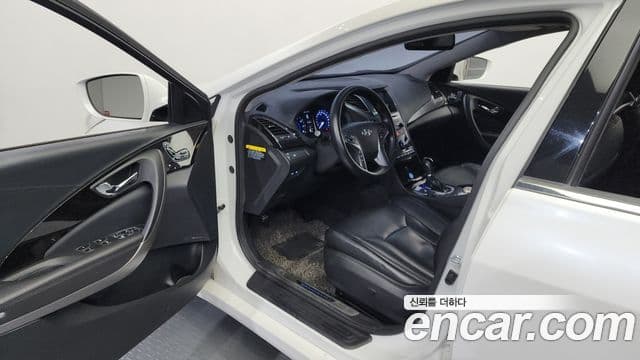 Hyundai Grandeur HG Modern, 2016 10