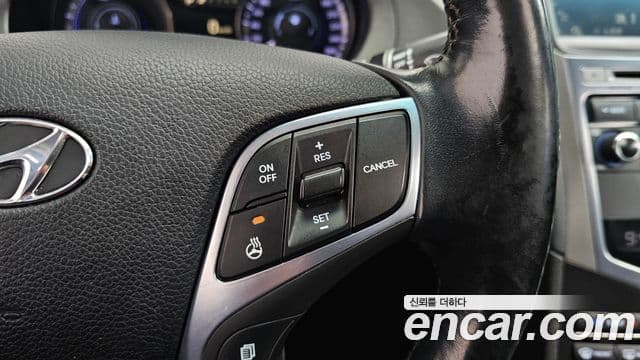 Hyundai Grandeur HG гибрид Premium, 2015 10