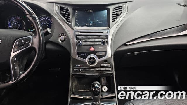 Hyundai Grandeur HG гибрид Premium, 2015 17