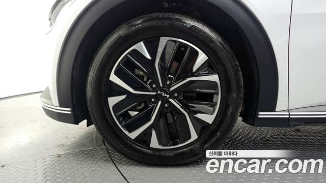 Kia EV6 Air, 2023 все фото