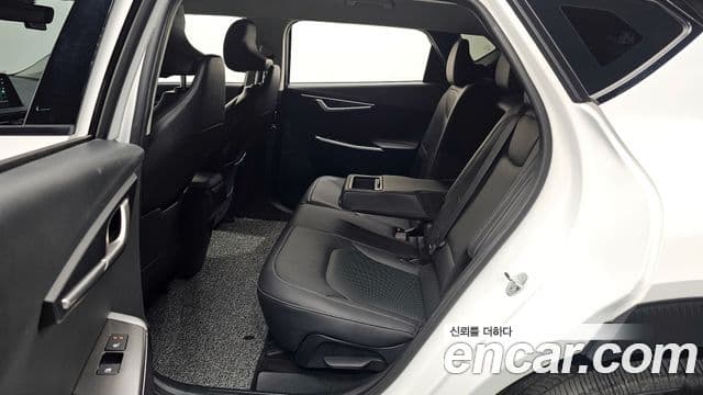 Kia EV6 Air, 2023 12