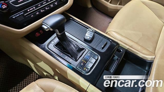 Kia All New Carnival Prestige, 2017 9