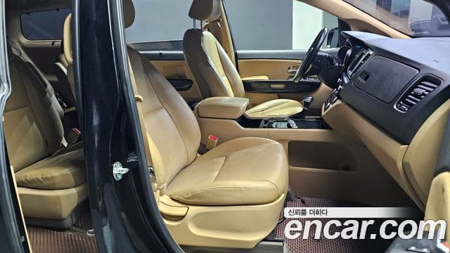 Kia All New Carnival Prestige, 2017 10