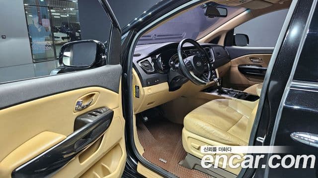 Kia All New Carnival Prestige, 2017 11