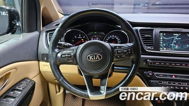 Kia All New Carnival Prestige, 2017 13