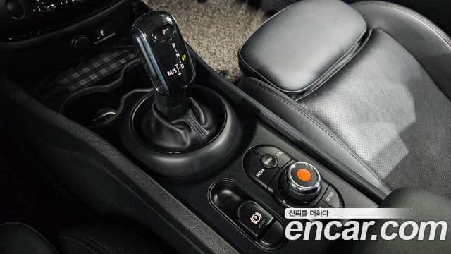 Mini Cooper D 클럽맨 2세대, 2019 9