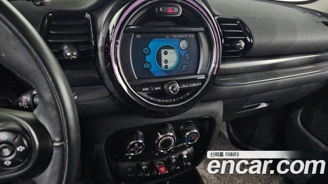 Mini Cooper D 클럽맨 2세대, 2019 17