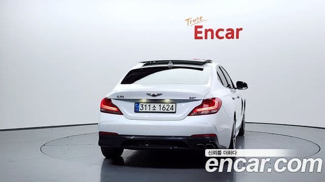 Genesis G70 Elite, 2020 4