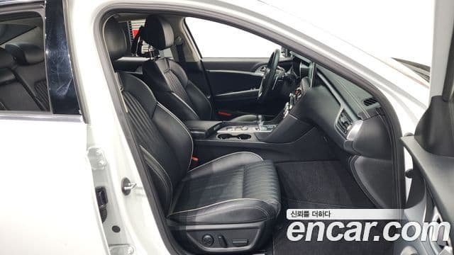 Genesis G70 Elite, 2020 11