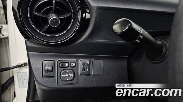 Toyota 프리우스 C, 2019 14