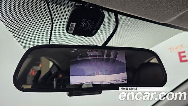 Toyota 프리우스 C, 2019 16