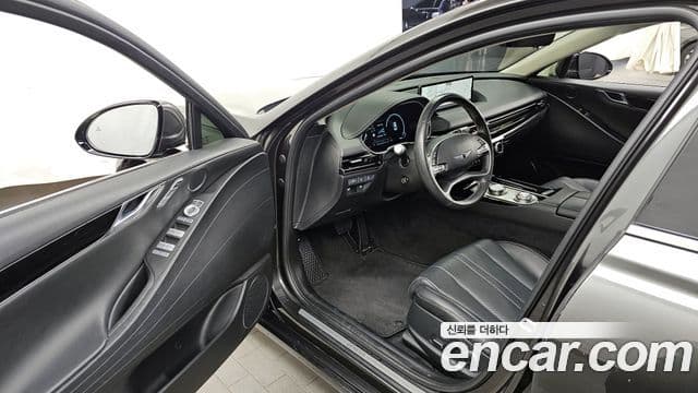 Genesis G80 (RG3) бензин 2.5 турбо 2WD, 2024 10