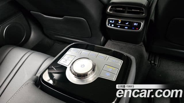 Genesis G80 (RG3) бензин 2.5 турбо 2WD, 2024 19