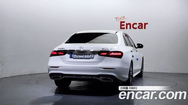 Mercedes-Benz E-класс W213 AMG Line, 2023 4