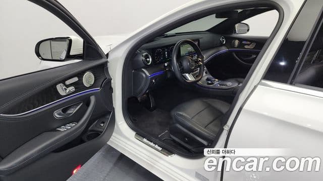 Mercedes-Benz E-класс W213 AMG Line, 2023 10