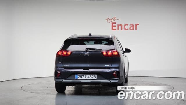 Kia The / новый New Niro Luxury, 2020 4