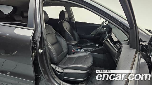 Kia The / новый New Niro Luxury, 2020 10