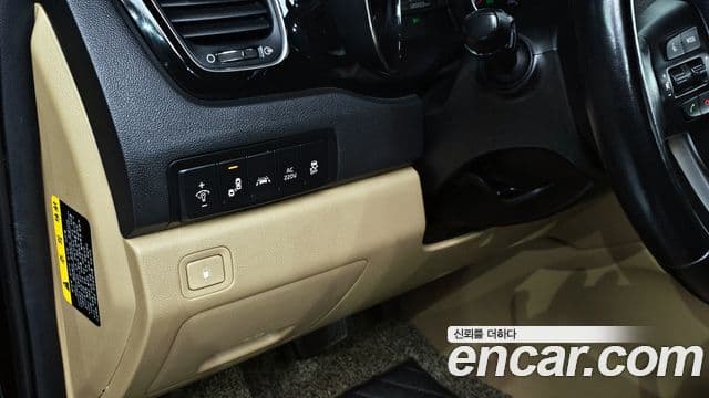 Kia All New Carnival President, 2016 16