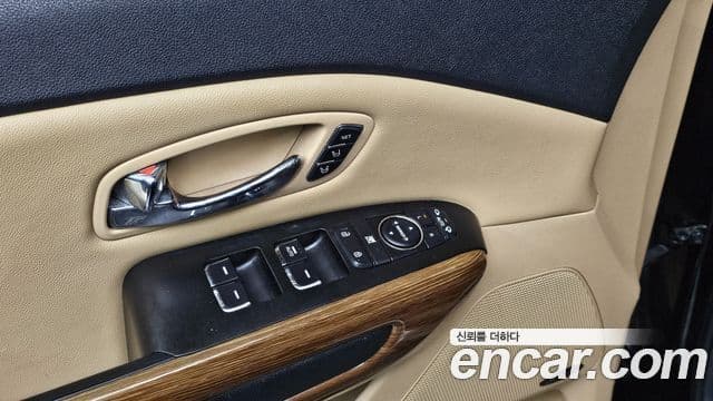 Kia All New Carnival President, 2016 17