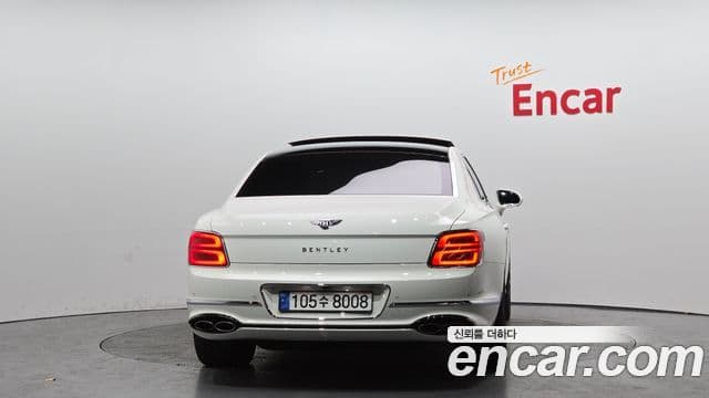 Bentley Flying Spur 3세대 4.0 Azure, 2024 4