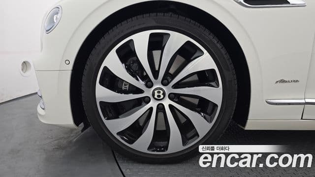 Bentley Flying Spur 3세대 4.0 Azure, 2024 все фото