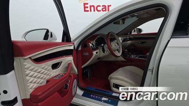 Bentley Flying Spur 3세대 4.0 Azure, 2024 10