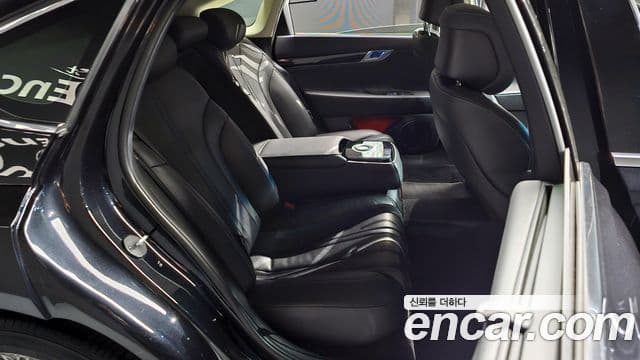 Genesis G80 (RG3) бензин 2.5 турбо 2WD, 2021 12