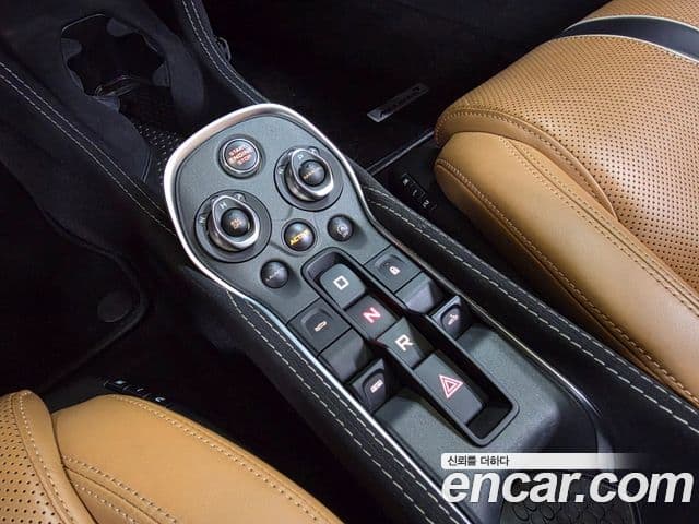 맥라렌 570S 3.8 Spyder, 2018 16